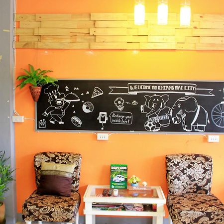 Cm City Hostel Chiang Mai Exterior photo